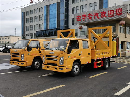 江鈴高速防撞緩沖車 功能、價(jià)格與配置詳解及與救護(hù)車的協(xié)同應(yīng)用